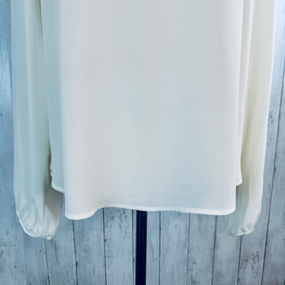 Express | Cream Lace Yoke Long Sleeve Blouse M NWT - Picture 4 of 14